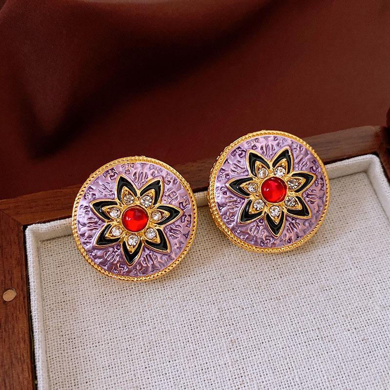 Medieval Vintage Silver Needle Retro High-end Earrings Light Luxury Versatile Earrings Court Style Niche Earrings