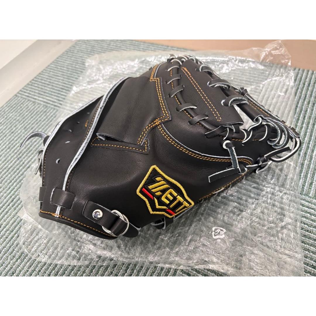 Used ZETT PROSTATUS Softball Catcher s Mitt BRCB30252