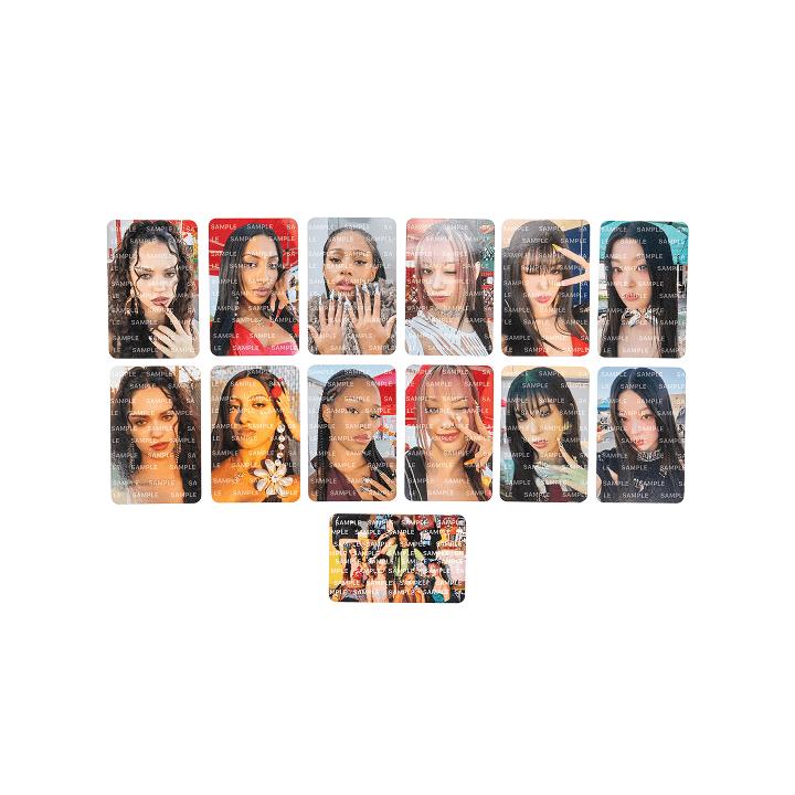 

KATSEYE [КРАСИВИЙ ХАОС] ОФІЦІЙНИЙ МЕРЧ (Набір фотокарток / Біндери / Футболка / Брелок)