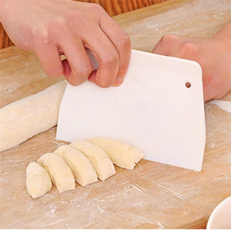 1PC Useful Cream Spatula DIY Pastry Cutters Fondant Dough Scraper Kitchen Accessories Cake Cutter  Baking Tool
