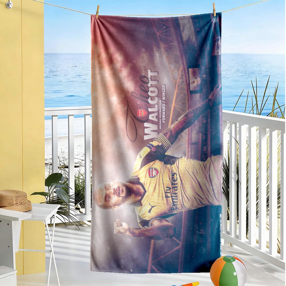 Dynamic Soccer Moment Beach Towel Super Soft & Absorbent Comfortable Lightweight Suitable for Sports, Travel, Swimming, Yoga, Bathroom, Beach, And Poo