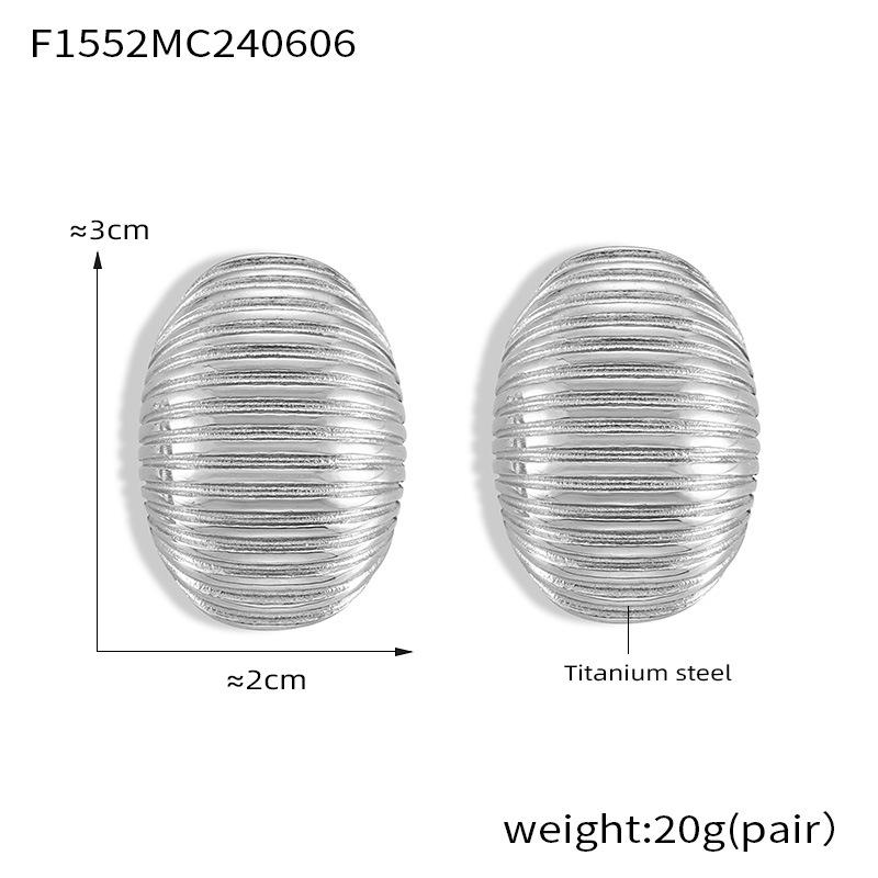 Elegant Retro Striped Oval Stud Earrings in 18K Gold-Plated Titanium Steel for Women