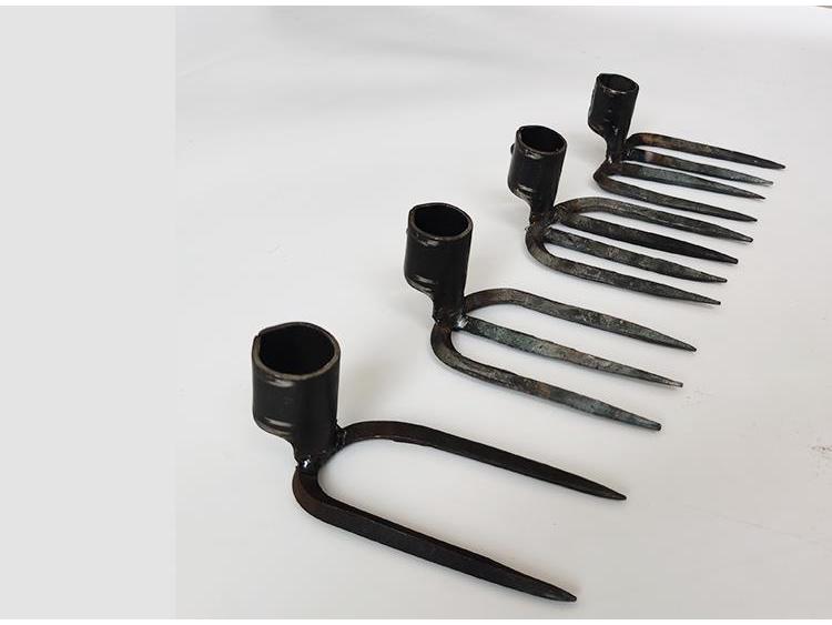 Forged Steel Three-Tine/Four-Tine Garden Rake for Loosening and Turning Soil