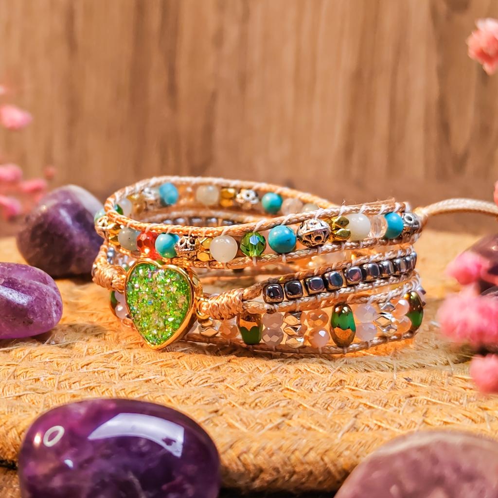 Handmade natural malachite fluorite necklace and bracelet, perfect for everyday wear, parties, banquets, vacation photography, etc., the best gift.