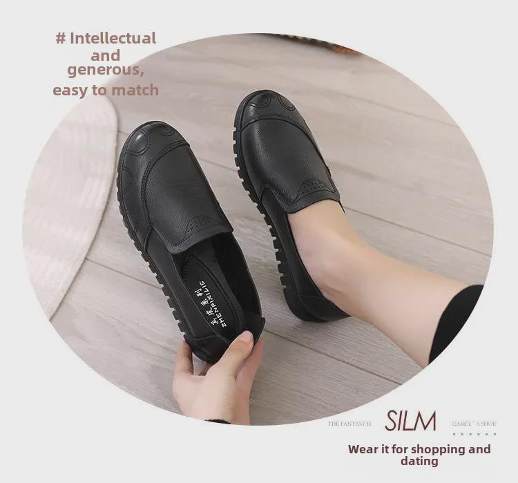 Stylish Flat Heel Soft Sole Shoes for Elderly Women