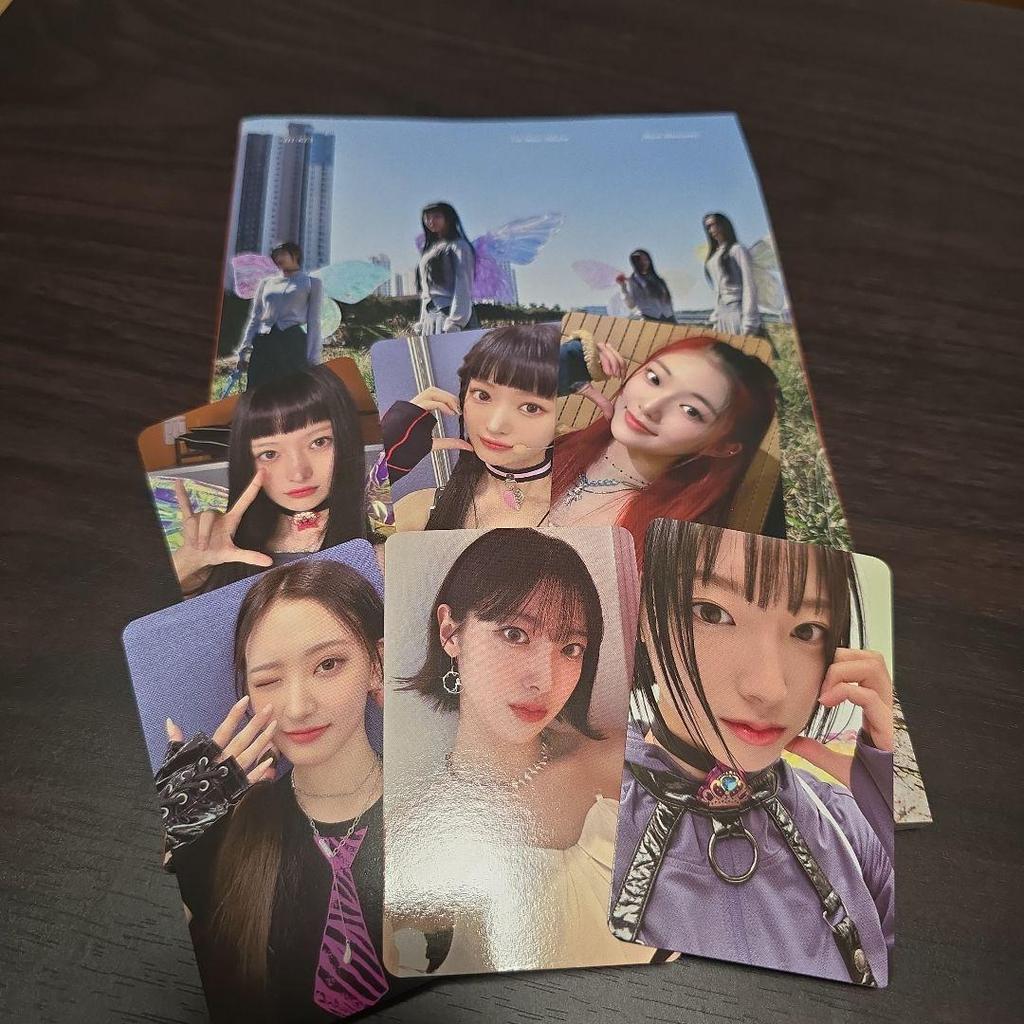 [USED] H1-KEY 1ST MINI ALBUM ROSE BLOSSOM with trading card