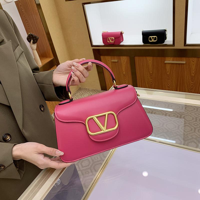 High-quality 2024 new women's handbag, small square bag, shoulder and crossbody bag, fashionable and versatile small square bag