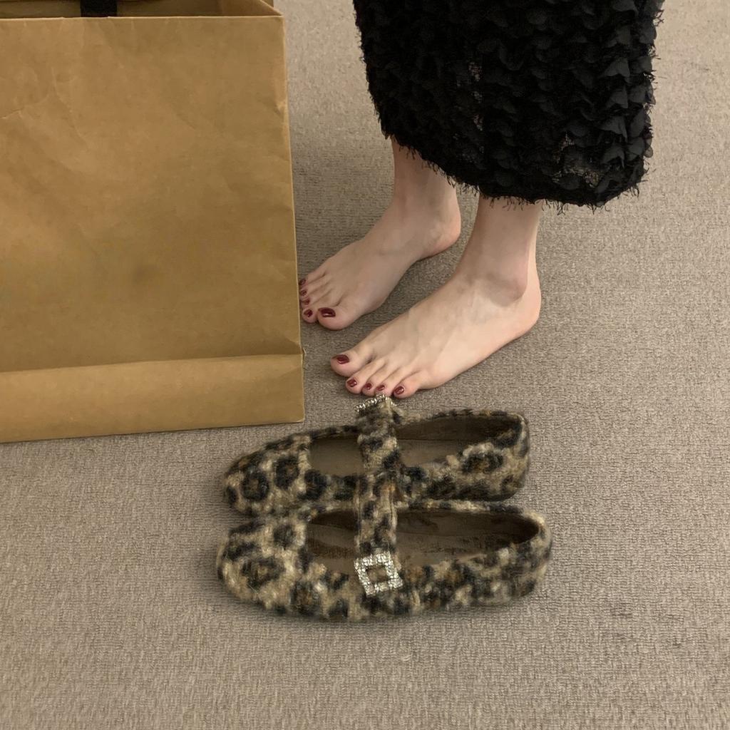 One-word Leopard Print Velvet Thermal Cotton Shoes Women's Winter Mary Jane Fluffy Shoes Retro Flat Birkenstocks