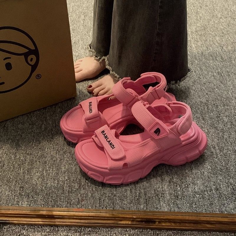 Fashion Roman sandals for women's super fairy 2025 summer new style thick soled sponge cake versatile and non tiring casual beach shoes