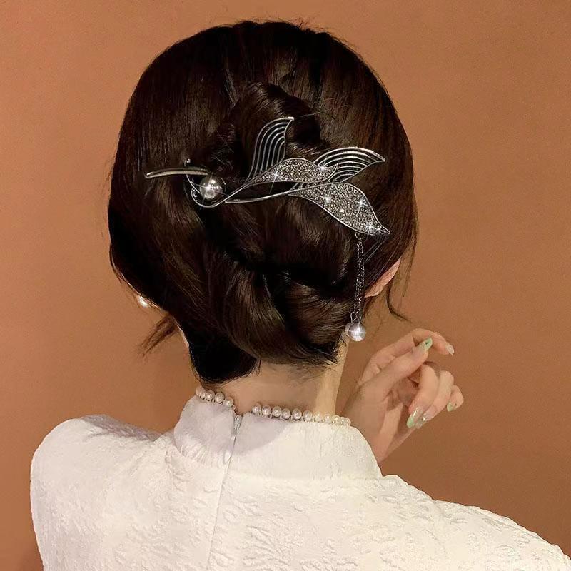 Lily of the Valley Hanfu Hairpin: Women's Elegant Tassel Bun Clip Hair Accessory