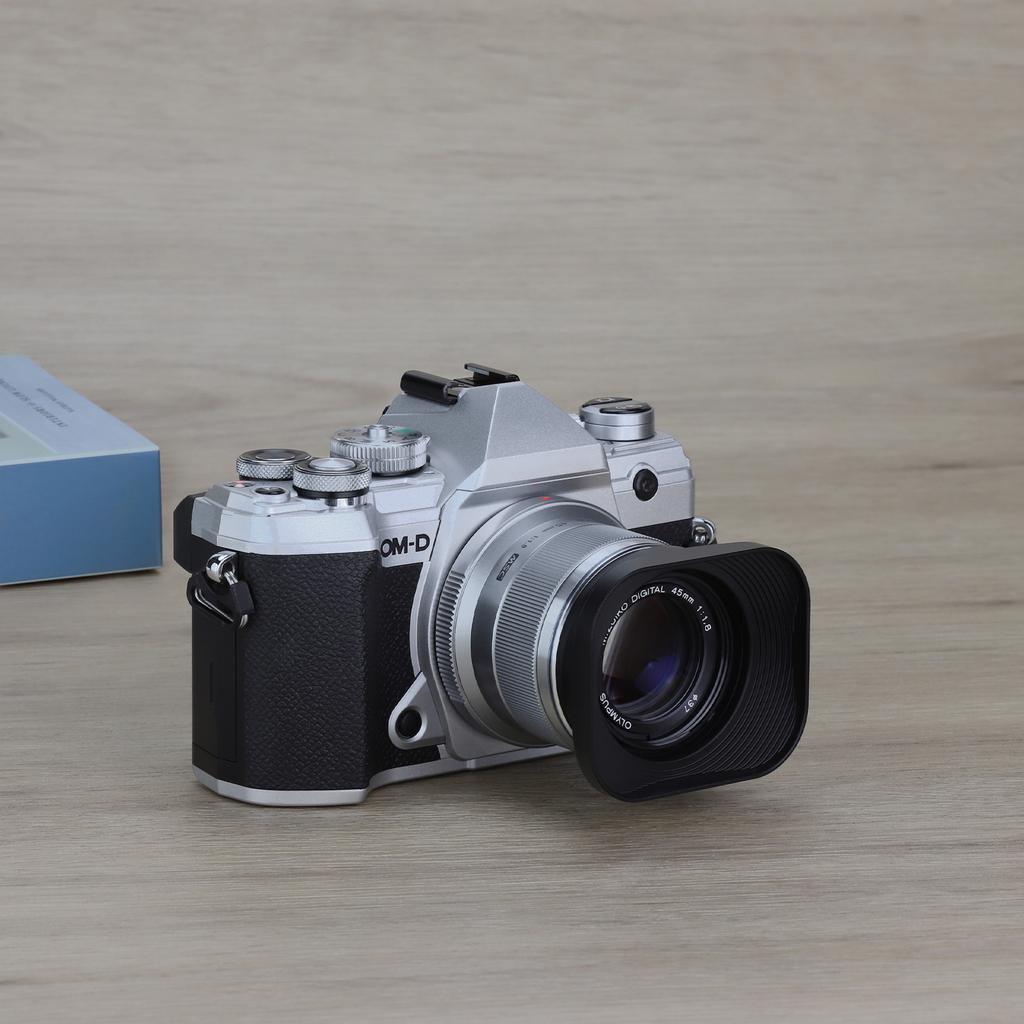 Haoge LH-OM45 Square Metal Lens Hood Shade for Olympus M. ZUIKO DIGITAL ED  45mm f/1.8 Lens 45/1.8