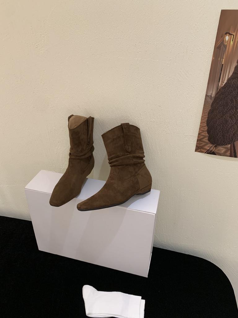 2025 Retro Low-heeled Square-headed Western Cowboy Stacking Boots Women's Autumn and Winter New Martin Boots Thin Boots