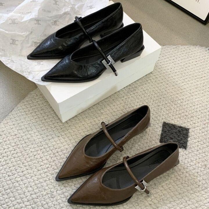 Retro spetsiga enkelskor dam 2025 sommar ny temperament ord med koreansk version av avslappnade lågklackade grunda Mary Jane-skor