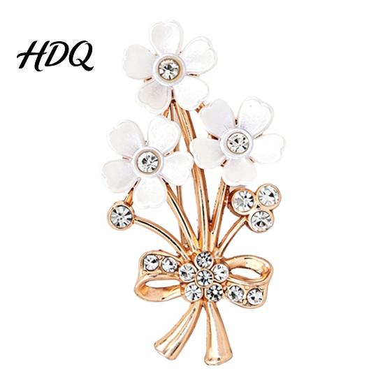 Floral Scarf Pin Rhinestone Flower Brooch Pin Bling Lapel for Women Coat Shirt Sweater Dress Decorative Accessory Elegant