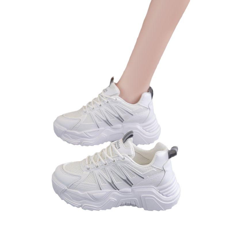 Beliebte vielseitige hochwertige Dad-Schuhe Damen kleine weiße Schuhe 2024 Frühling und Herbst neue Plateaulaufschuhe Sneaker