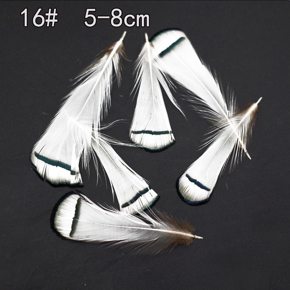 Weiße Feder Kollektion: DIY Handgemachte Bekleidungsaccessoires mit Gänse- und Truthahnfedern