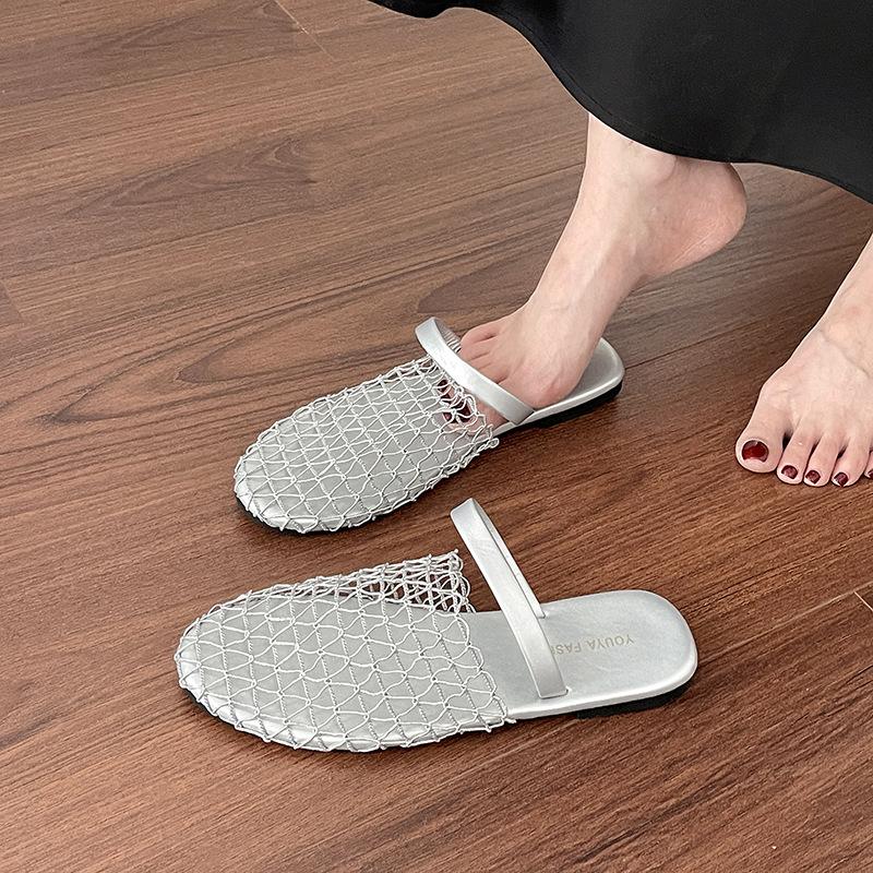 Niche woven hollow mesh cool slippers, shoes wear 2025 new summer wear versatile flat-bottomed half slippers