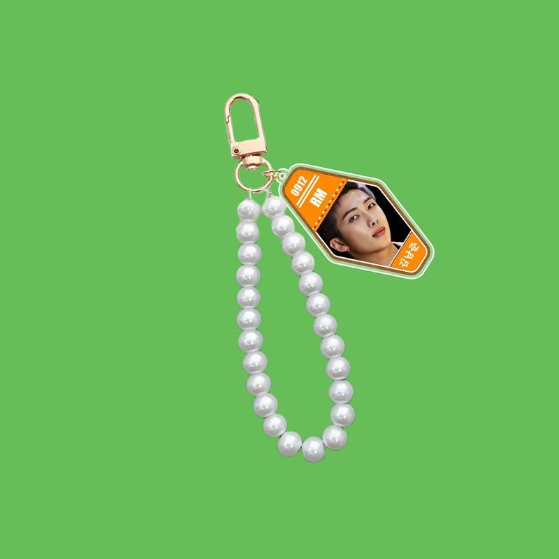 Акриловый брелок K-pop BTS с жемчужной цепочкой, Брелок с фото и именем участника, Подвеска на сумку Kpop-идола, Милый брелок-подвеска для фанатов ARMY RM