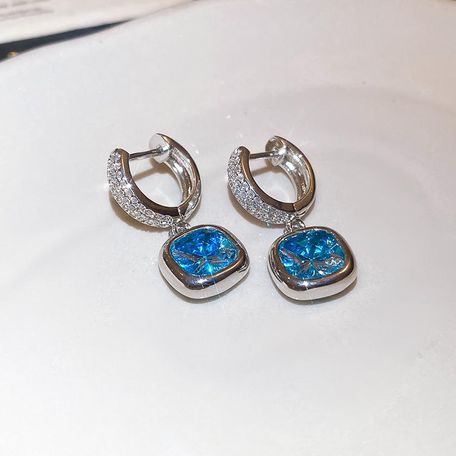 French Pearl Beads Zircon Pearl Stud Earrings - Elegant and Versatile High-End Accessories