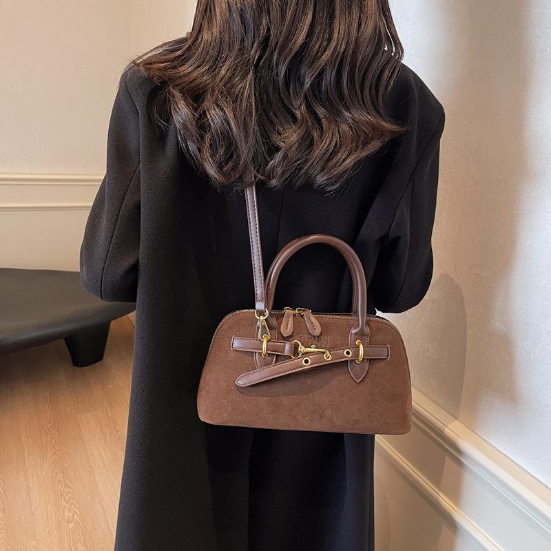 

Преміальна ретро маленька сумка жіноча 2025 нова універсальна сумка-месенджер модна плечова портативна сумка-мушля 29*9*15 темно-коричневого кольору