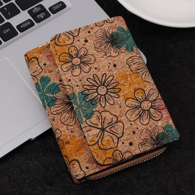 Fashionable Retro Short Wallet Multifunctional And Versatile Card Holder, Ready To Go Out And Grab The Bag Together