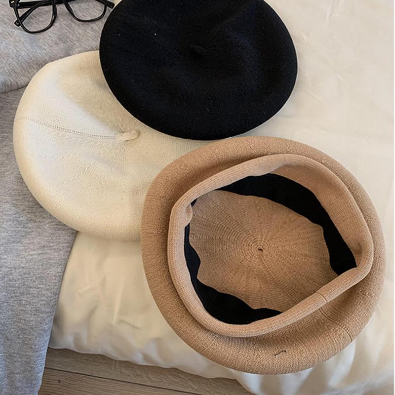 Milchweiße gestrickte Baskenmützen für Damen Süße niedliche Wollmalermütze Lässige weiche Panama-Baskenmütze Damenmode Elegante Schiebermütze