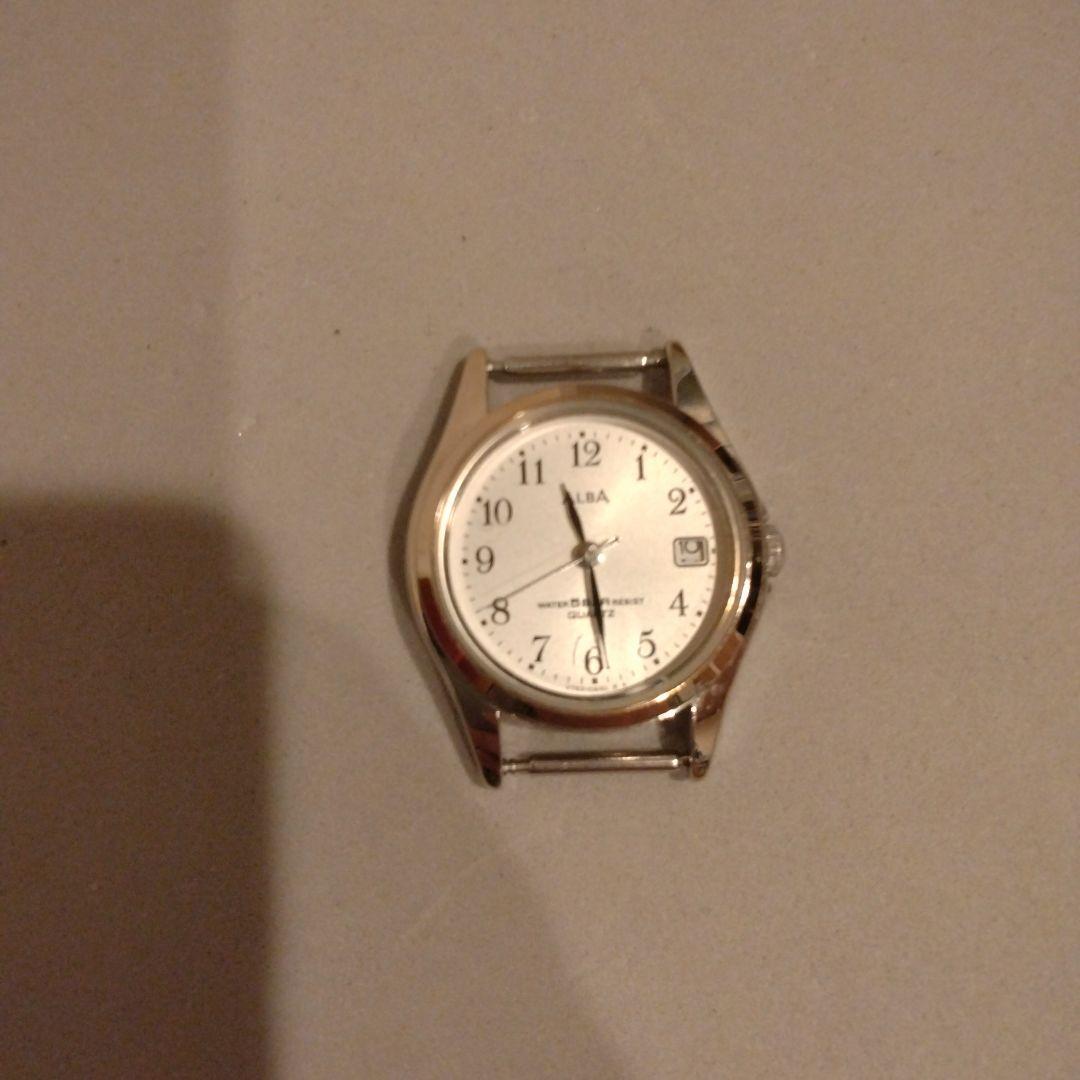 Аналоговые часы Seiko Alba с переводом