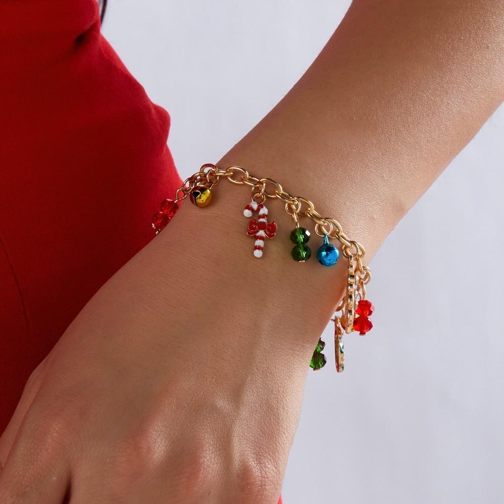 Charming Style Xmas Elk Wristband Vibrant Colors Snowflake Pendant Bangles Boutique Stores