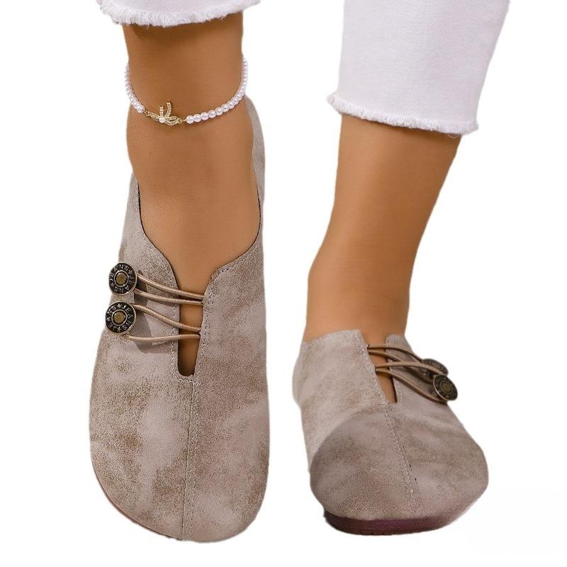 New Large-sized Flat Shoes for Women with Buckles, Soft Soles and Openwork