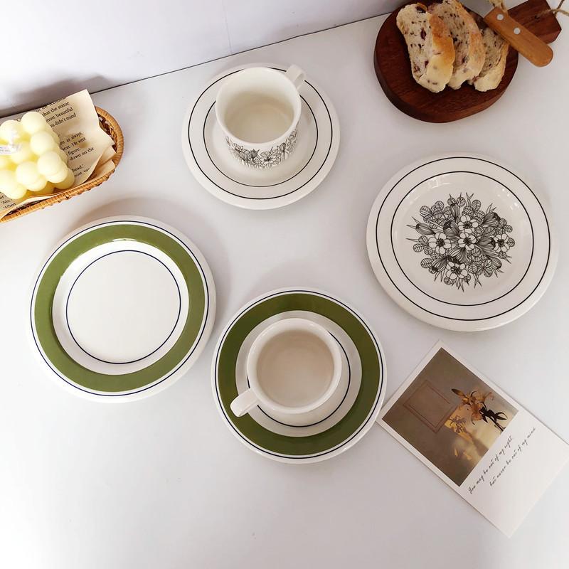 Medieval Flower Vanilla Ceramic Coffee Cup and Saucer Handle Retro Imitation Enamel Mugs Office Home Funny Water Drinkware