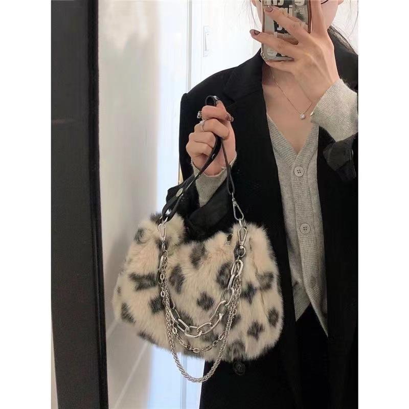 Autumn and Winter Leopard Print Fur Chain Bag Versatile Fluffy Bag Soft One-shoulder Plaid Crossbody Bag