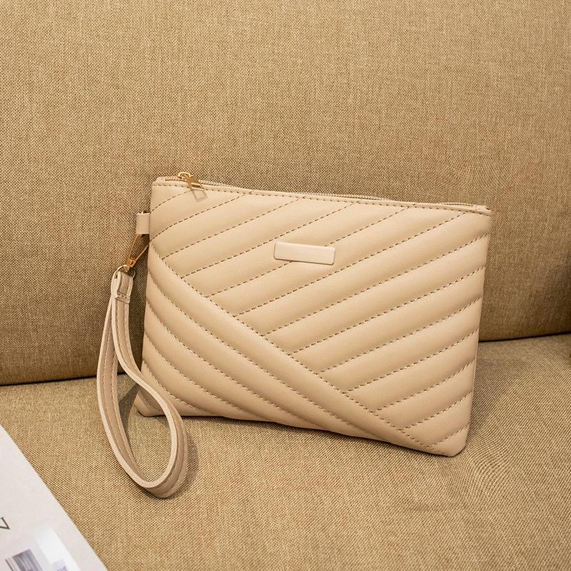 Fashionable Embroidered Mobile Phone Clutch - Large Capacity, Versatile Women's Bag