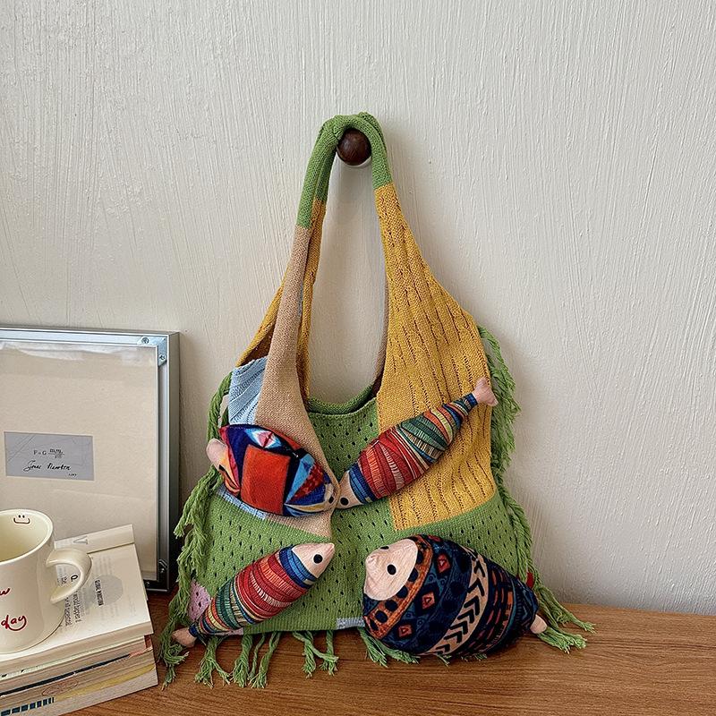 Fashion Fringe Knitted Bag - Unique Hollow Design - Small Fish-shaped Bag - Casual Vacation Style - Single Shoulder Bag