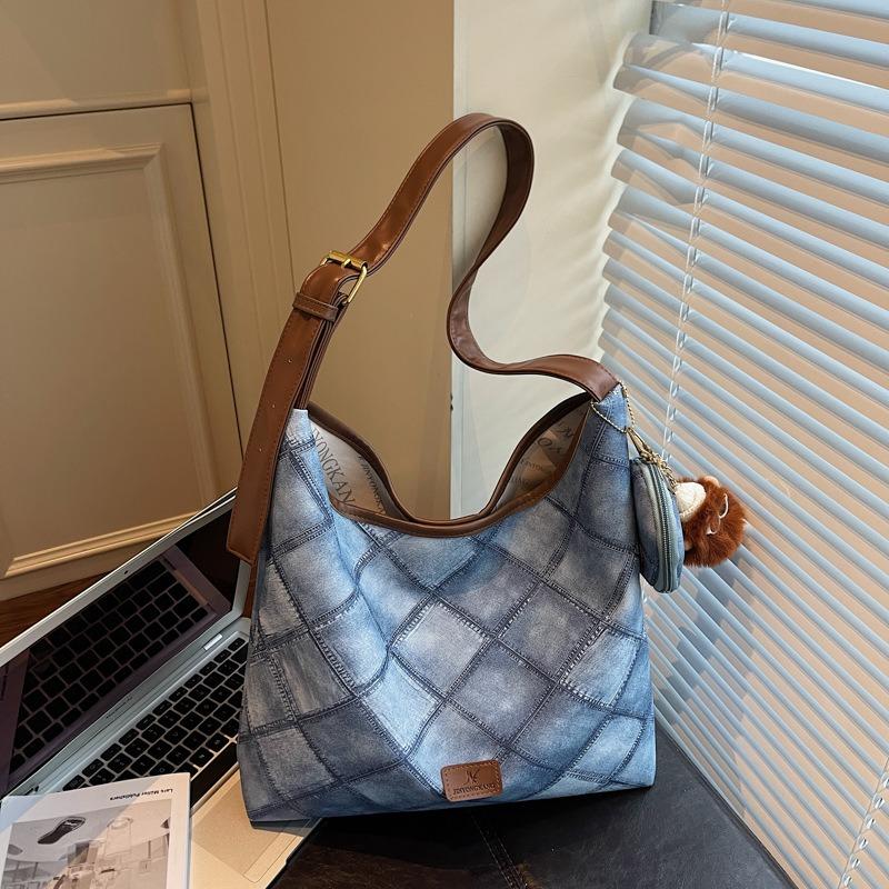 Large-capacity Commuter Bag Women's New Diamond Tote Bag College Student Class Bag Underarm Shoulder Bag