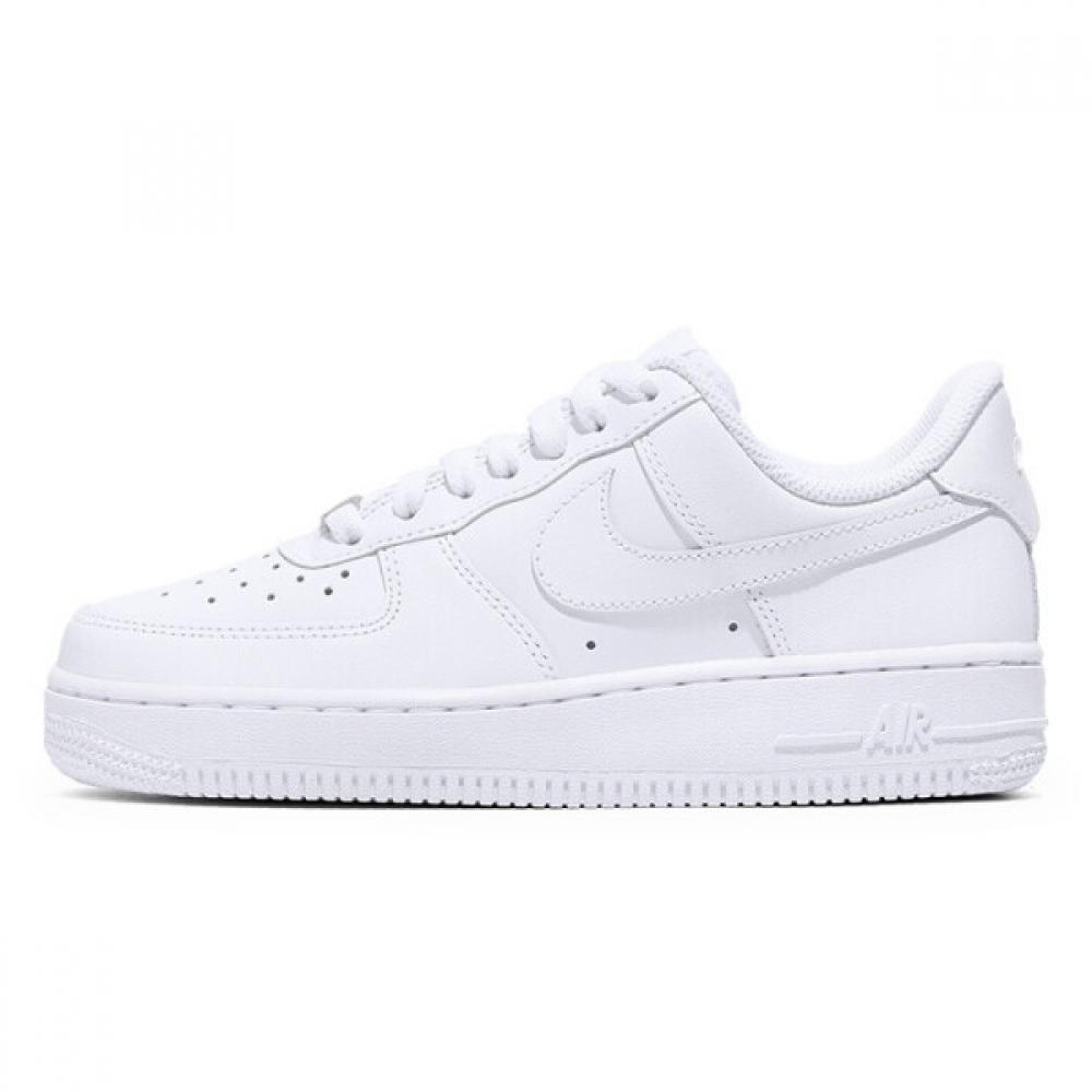 Nike Air Force 1 07 Shoes