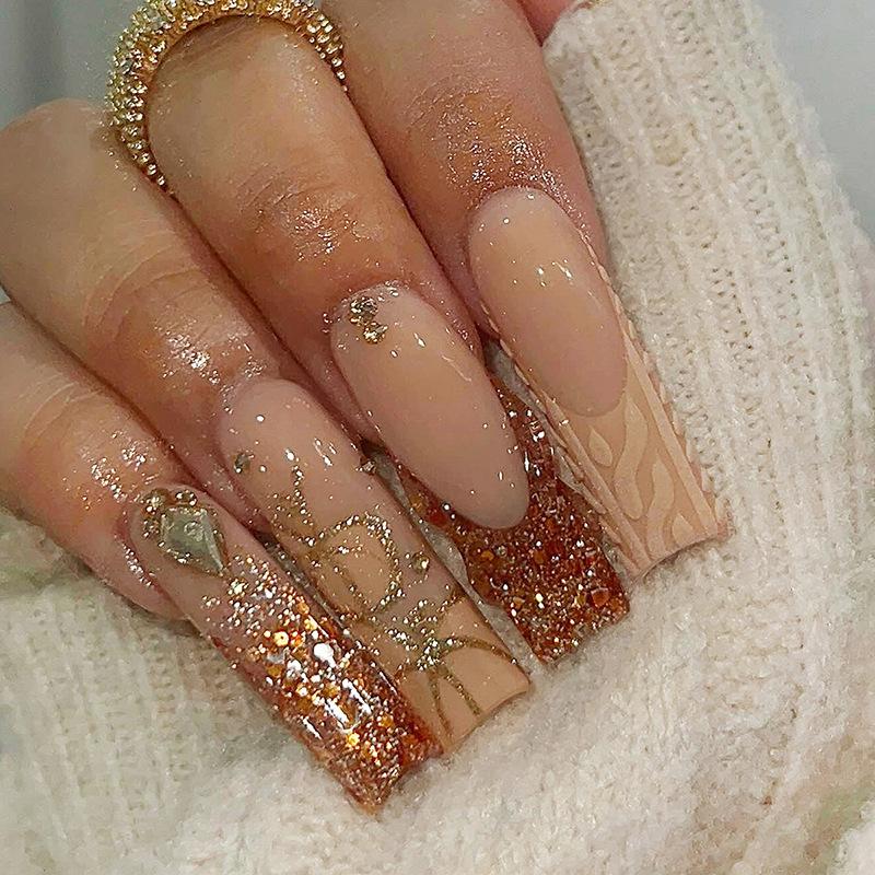 European and American Style Nude Gold Flash Nail Art Piece Diamond Decoration Relief Line Decoration Long Water Pipe Wearing Nail Fake Nails 24 Pieces