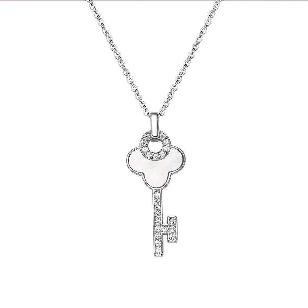 Imitation Fritillary Key Necklace Female, Simple And Exquisite High-End Collarbone Chain Jewelry
