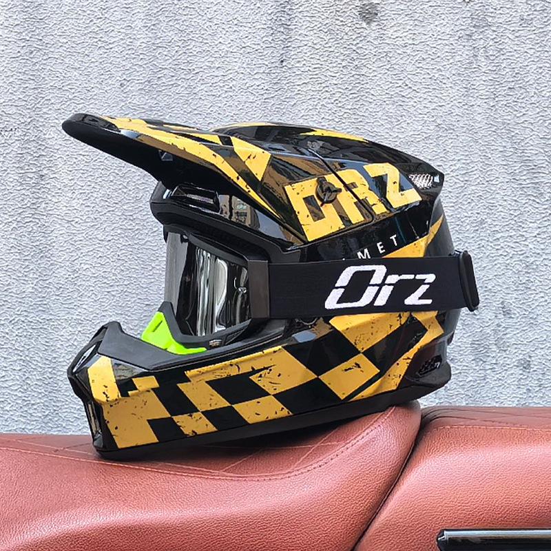 ORZ Full-Face Helmet for Off-Road, Electric Scooters, Mountain Biking, and Street Riding