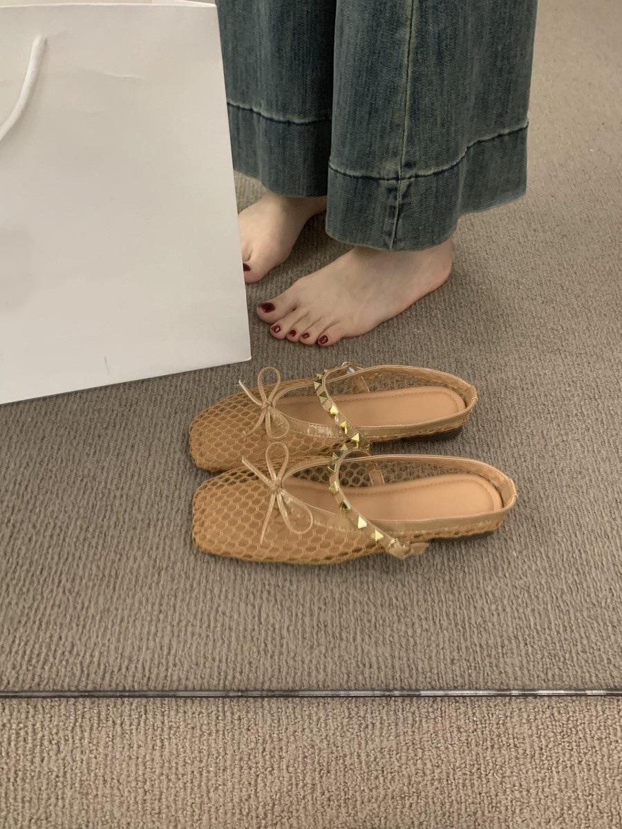 

Niche design rivets with hollowed-out bag head half slippers women s summer wear a pedal breathable fishing net shoes 40