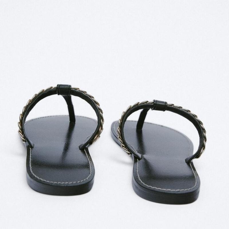 Fashion 2025 Fashion Casual Flat Flip Flops Summer New Casual Comfortable Famle Sandals Metal Decoration Plus Size Slipper Zapatos Mujer