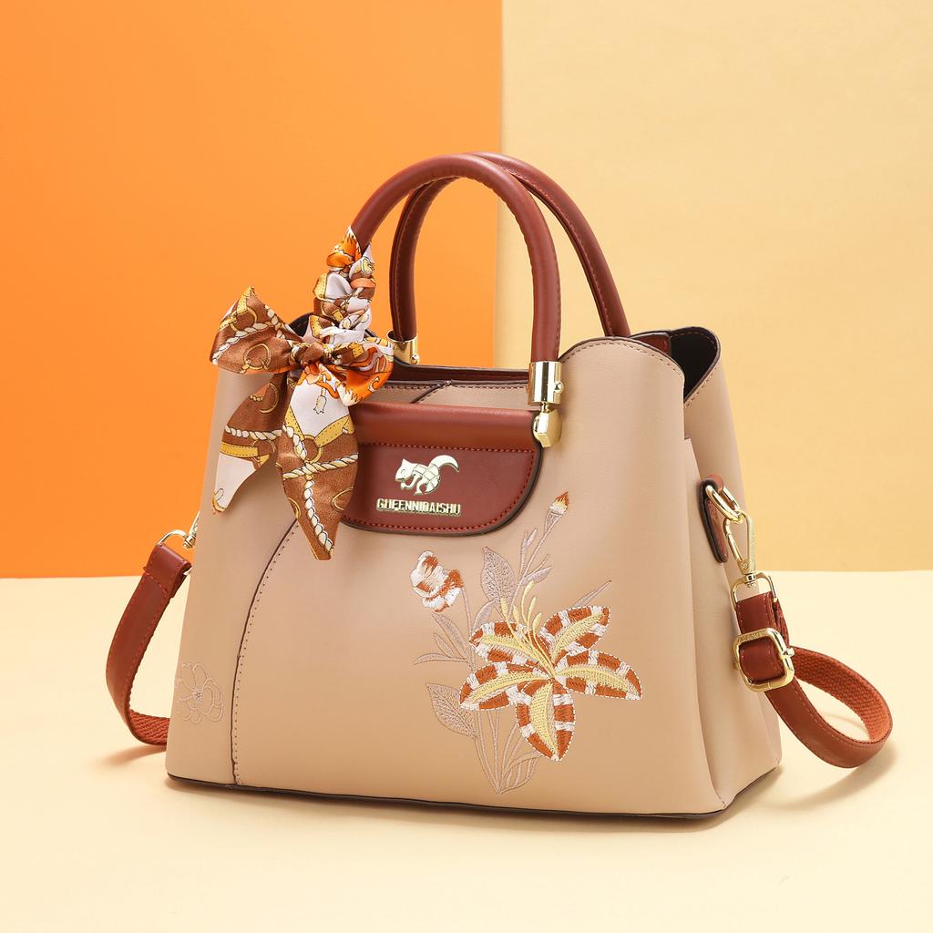 2025 neue Handtasche im chinesischen Stil mit Stickerei, zum Tragen für die Mutter mittleren Alters, Dame, Schulter, Crossbody, täglich, vielseitig