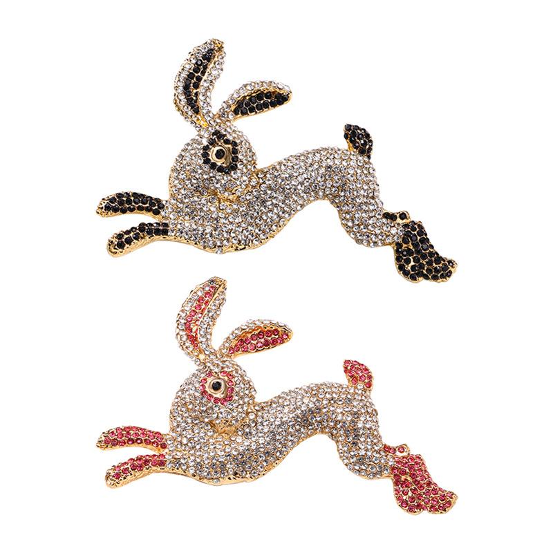 Fashion Cute Bunny Brooch Summer Clothes with Accessories High Sense Light Luxury Exquisite Animal Rabbit Corsage Woman