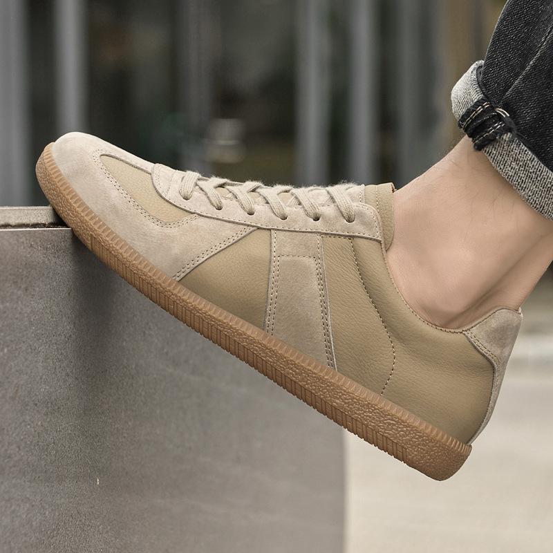 European and American men's shoes 2025 summer new light and comfortable lace-up board shoes soft sole leather surface waterproof and wear-resistant c