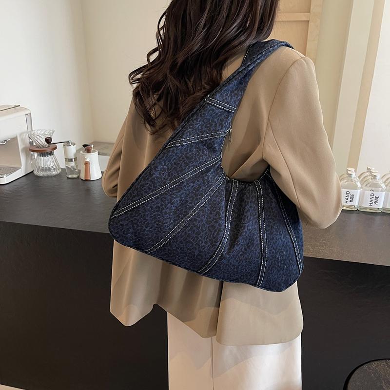 Underarm Bag Women's Large Capacity Portable Shoulder Bag