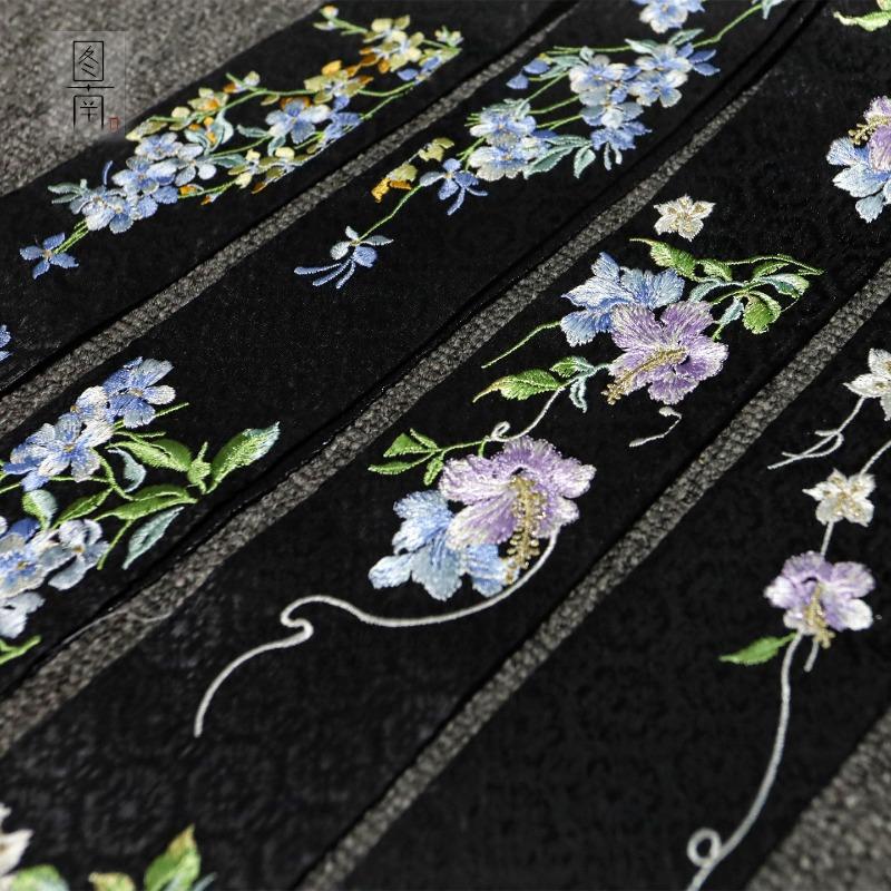 Left/Right Chinese Style Embroidered Lace Trim Fabric Collar Decoration for Hanfu Ancient Costume Skirt DIY Sewing Accessories