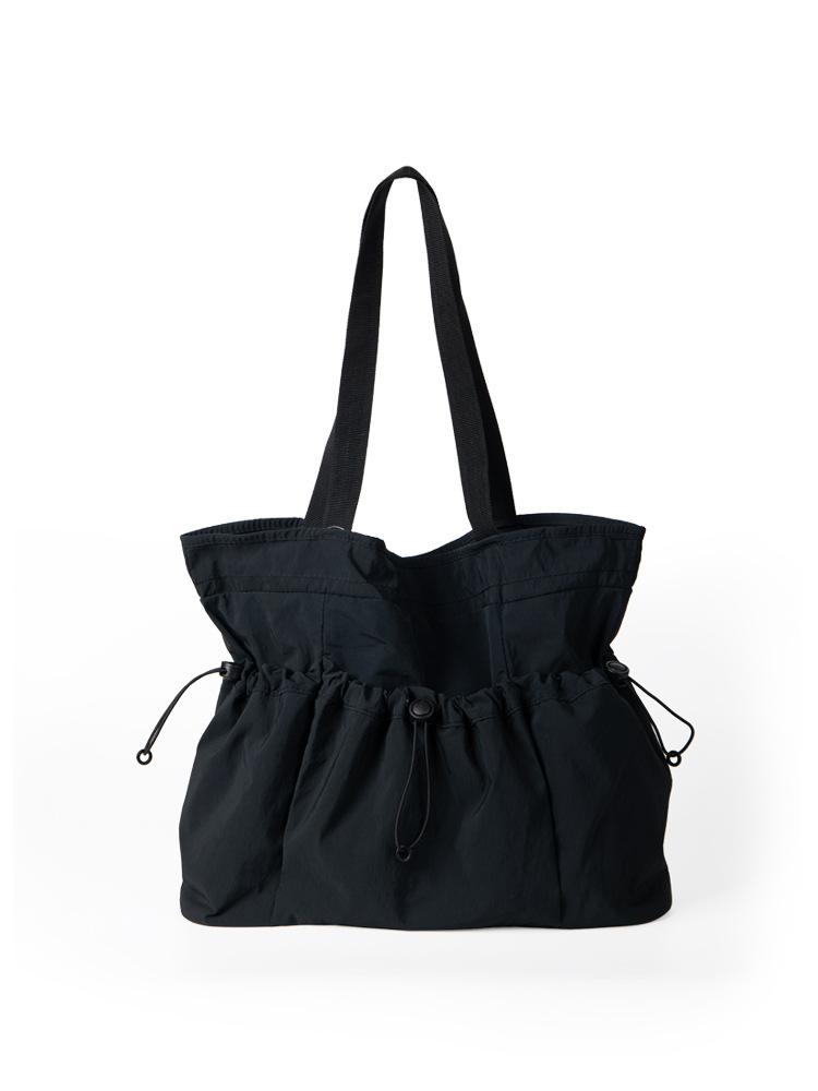 New Korean Style Minimalist Casual Shoulder Bag for Women with Large Capacity and Niche Design, Pleated Commuting Nylon Tote Bag