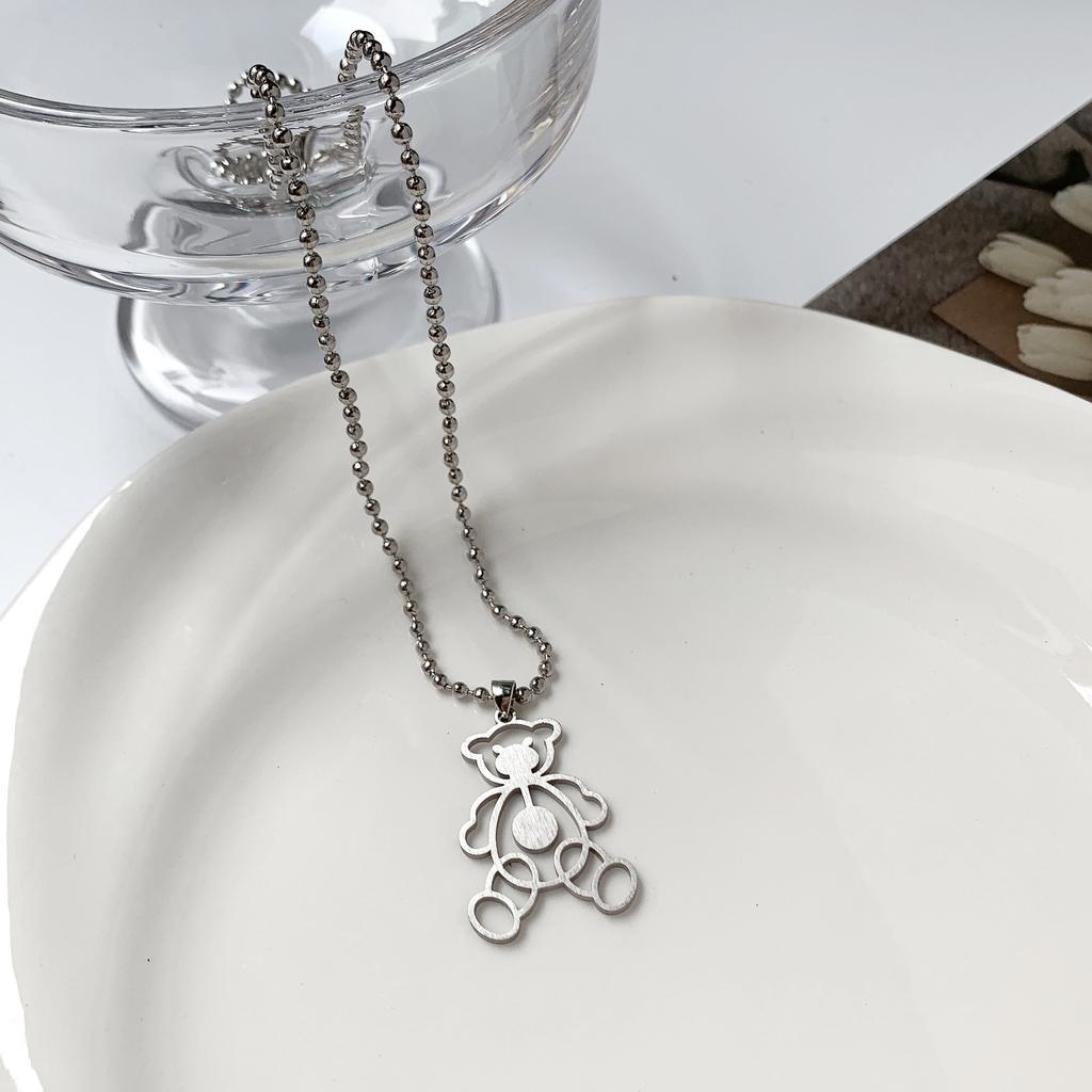 Sweet Cool Bear Series Metal Necklace Simple Retro Round Brand Pendant Versatile Niche Design Clavicle Chain
