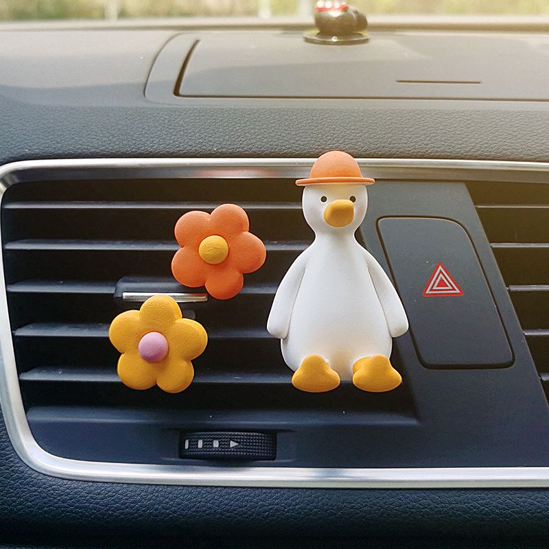 Auto Perfume Aromatherapy Cute Cheering Duck Head Tilt Duck Air Conditioner Air Outlet Clip Car Interior Ornaments Ins Fragrant Stone