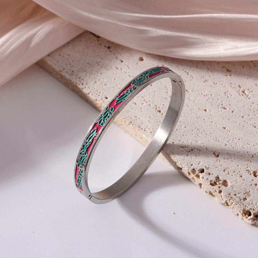 18K Electroplated Women's Retro Enamel Drip Oil Titanium Steel Bracelet, 6mm