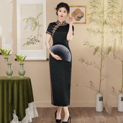 Green Old Shanghai New Chinese Style Long Improved Cheongsam Women's High Sense Retro Slim Short Sleeve Catwalk Summer